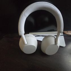 Sony WH-1000XM5