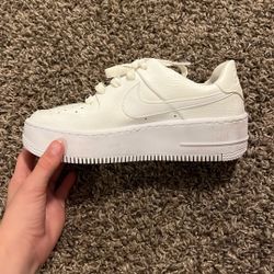 Woman’s Size 5.5 Air Force 1