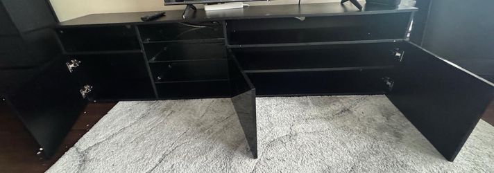 Wooden TV stand / Storage cabinet / entertainment desk