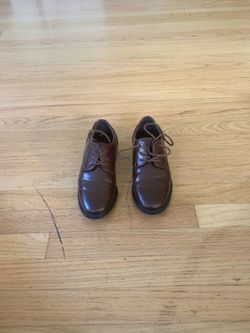 Kids dress shoes