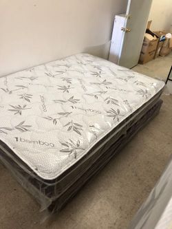 King mattress with box spring