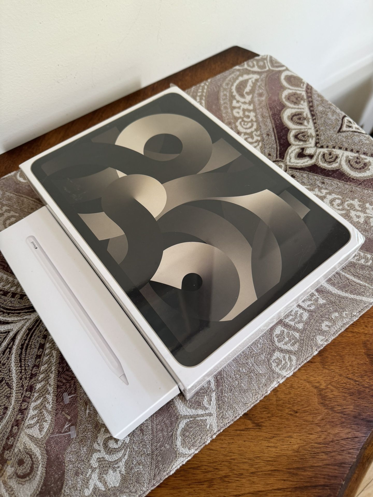 iPad Air (5th Generation) Wi-Fi