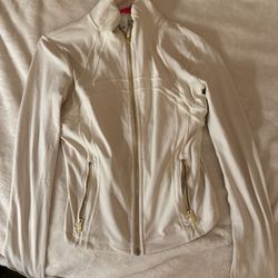 Lululemon Define Cropped Jacket 