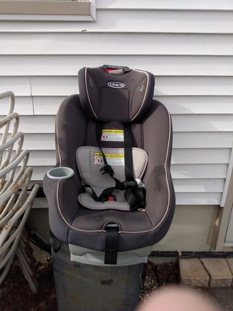 used Graco car seat 