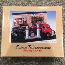 Limited Edition 2000 Snap On Tools 1955 Chevy Pickup 1937 Ford Pickup Working Truck Set
