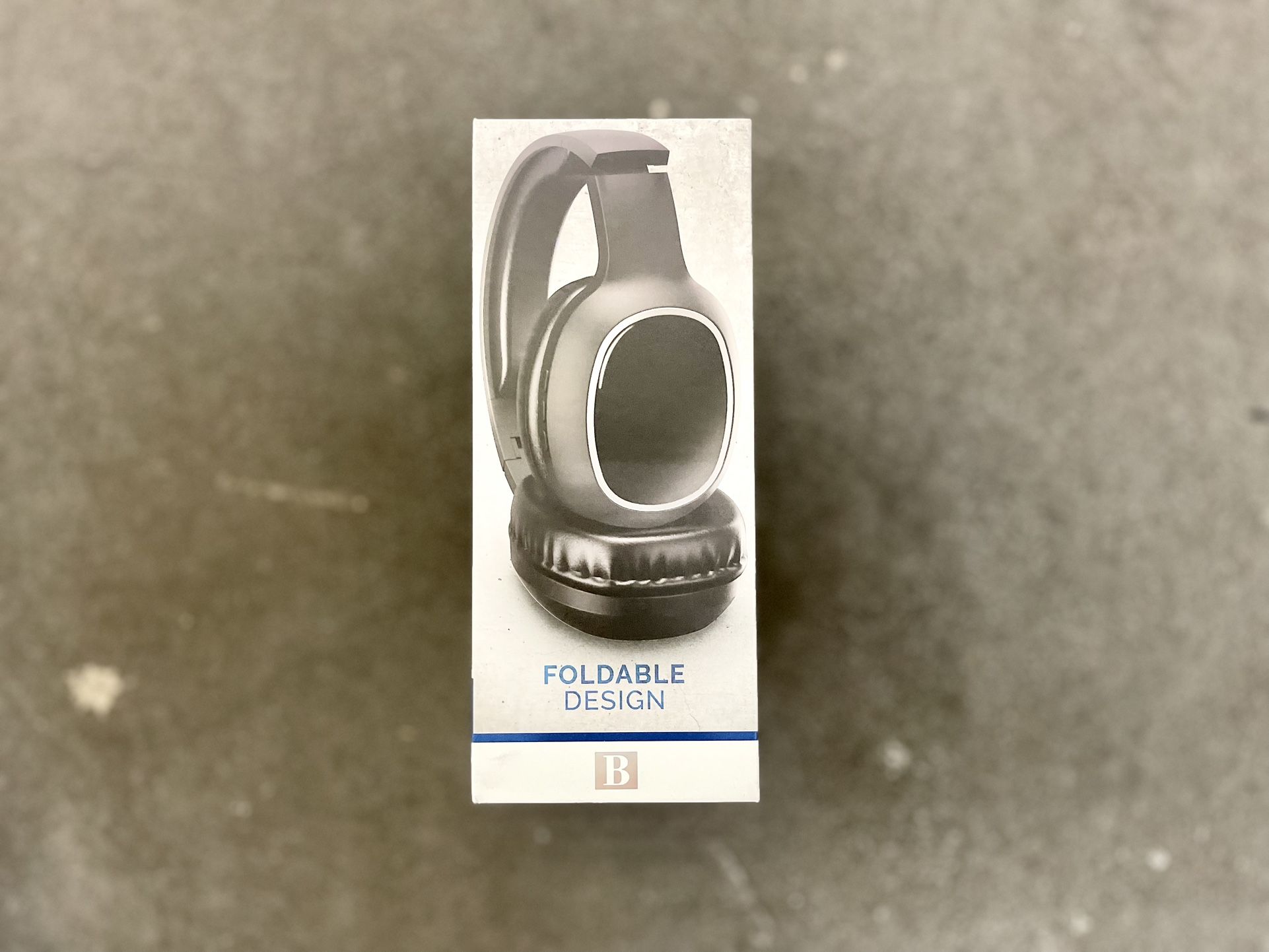 BROOKSTONE Voice Assistant Wireless Headphones BRAND NEW Bluetooth