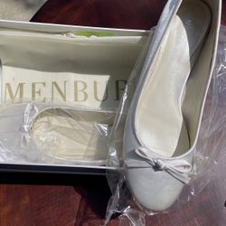 Woman’s Shoe