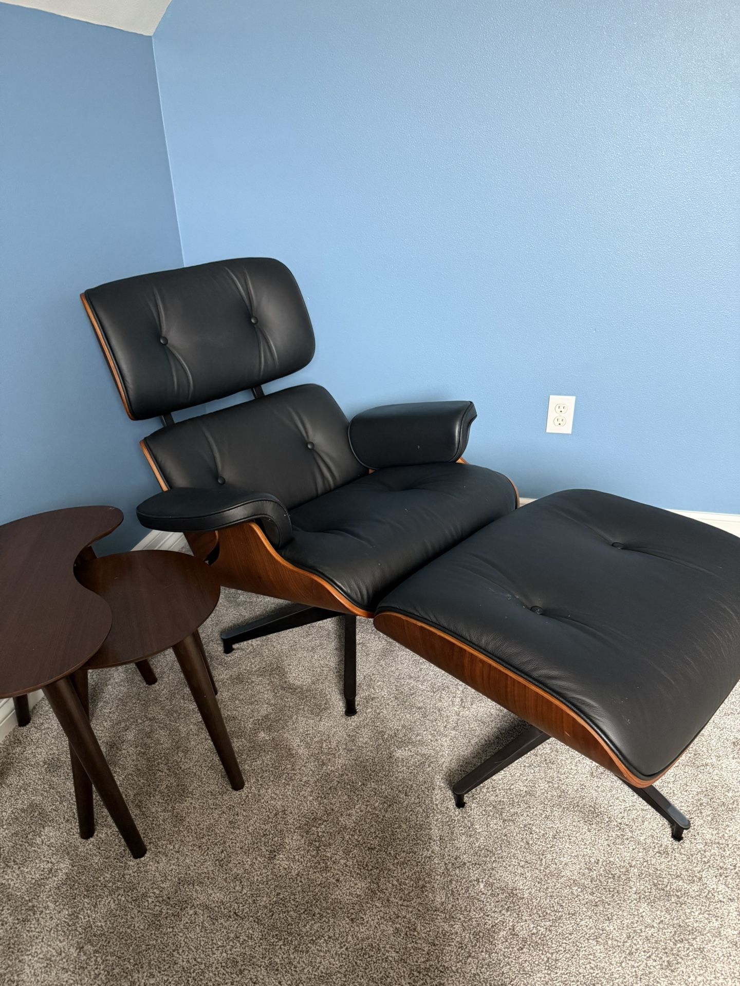Eames Chair Replica. Accent Lounge Chair