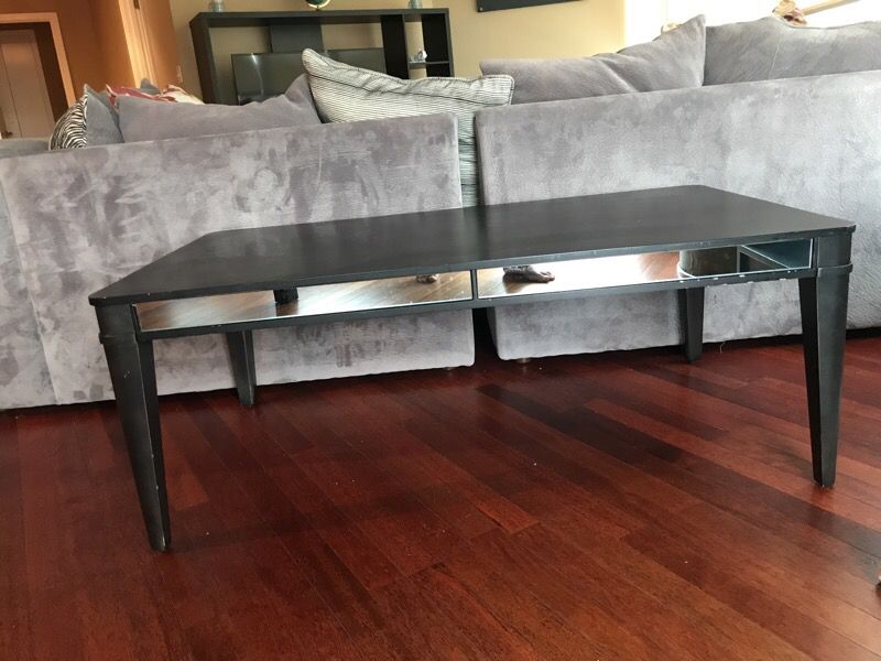 Very nice Black coffee table and matching end table