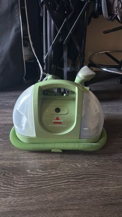 Carpet vacuum