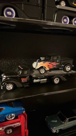 Hotwheels team transport 1/64