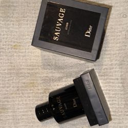Sauvage Elixir - Dior 