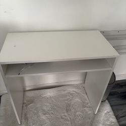 White Desk 