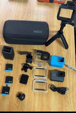 GoPro hero 5 bundle
