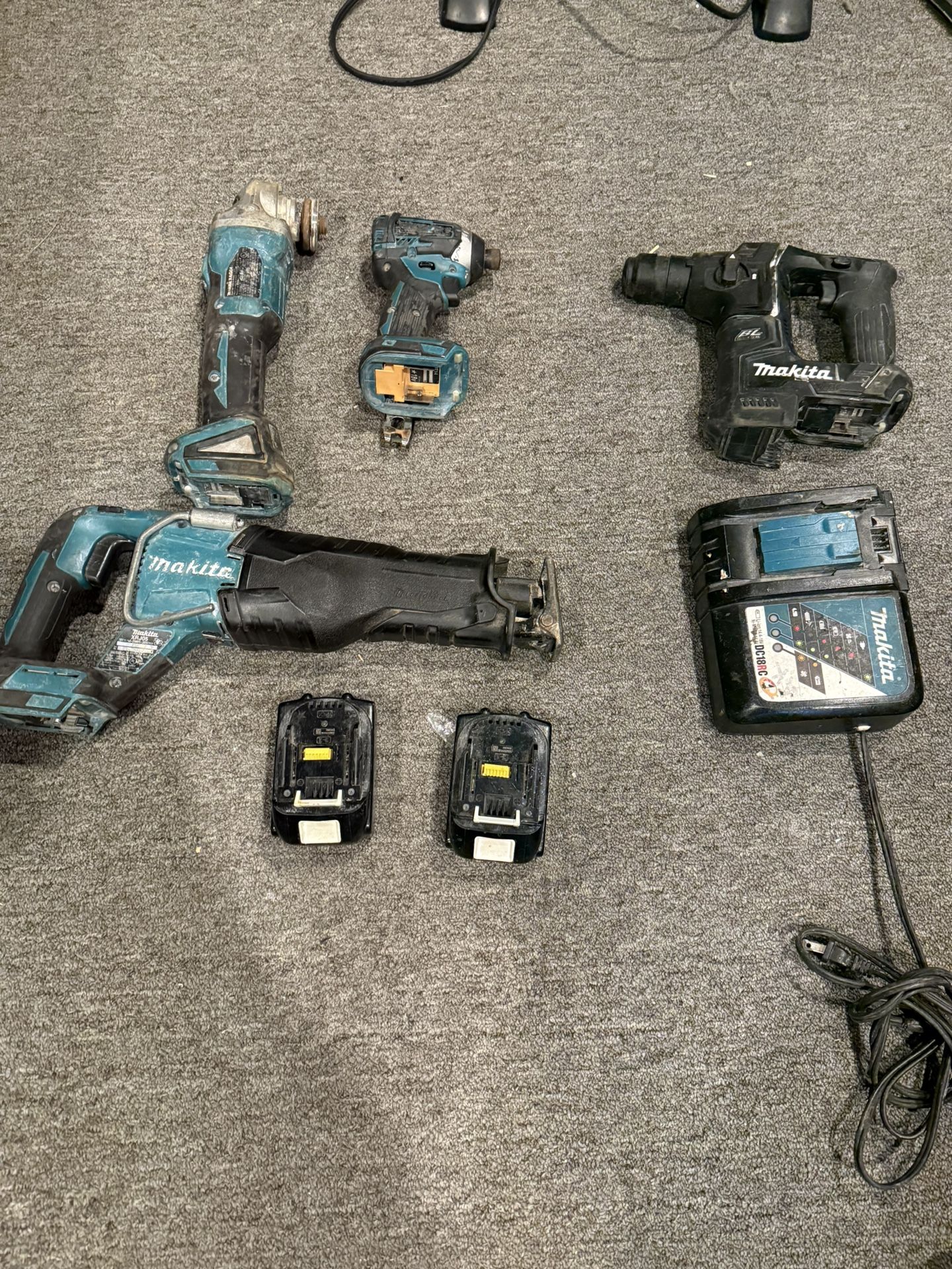 Makita Tool Set With 2 Batteries