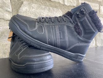 Levi’s boots ( pick up only ) size 7.5Mens $29 FIRM