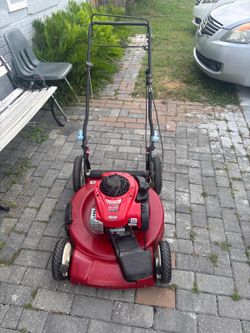 Lawnmower self propelled
