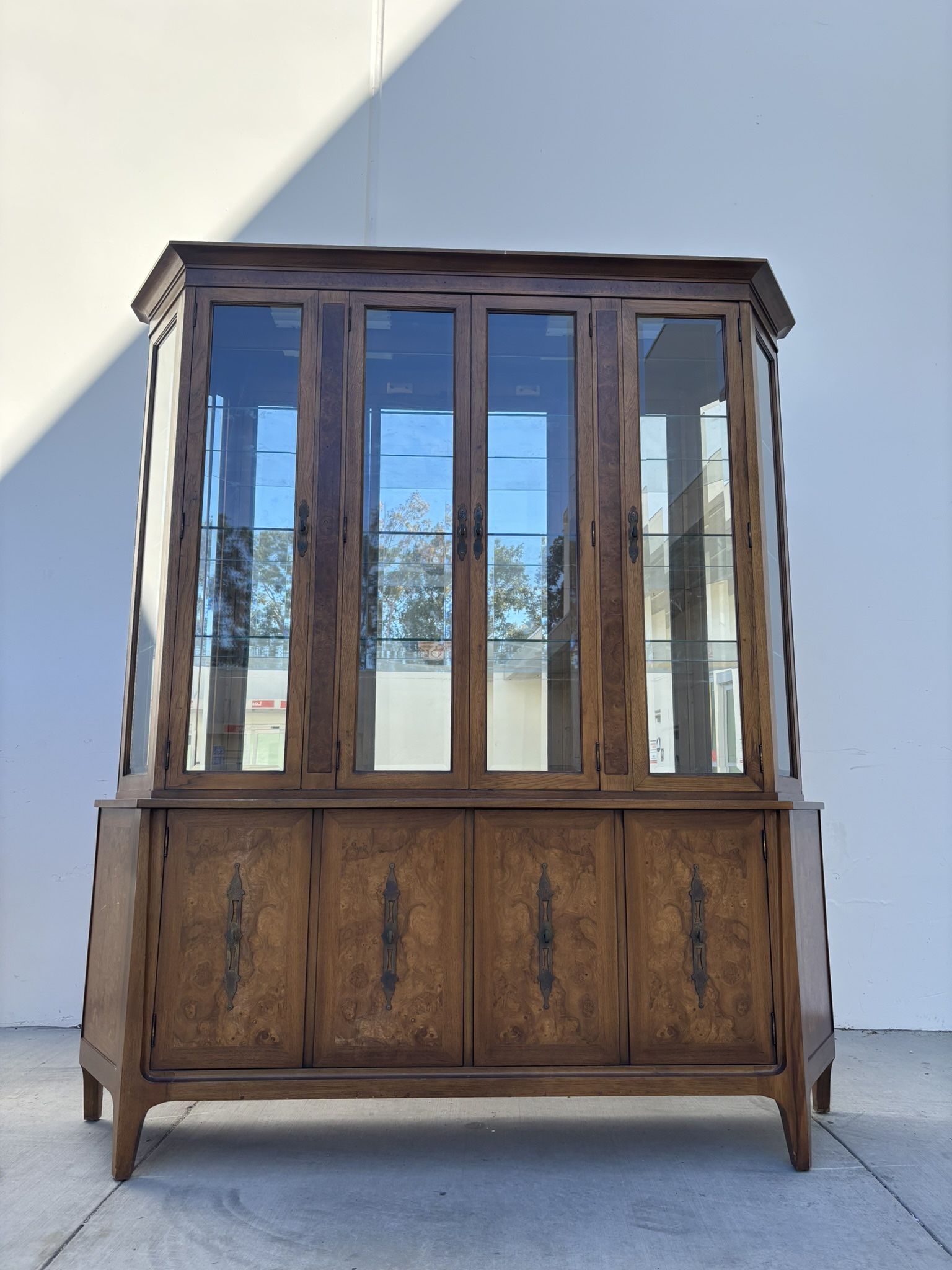 Stunning MCM  R way Hutch