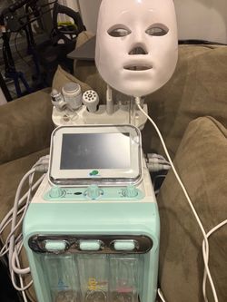 Hydra facial