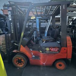 Toyota Forklift 