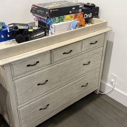 Pottery Barn Kids Dresser