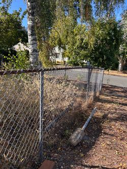 Free chain link fencing