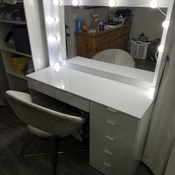 Makeup Vanity  Makeup Desk