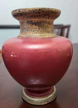 Exquisite Red Art Pottery Vase