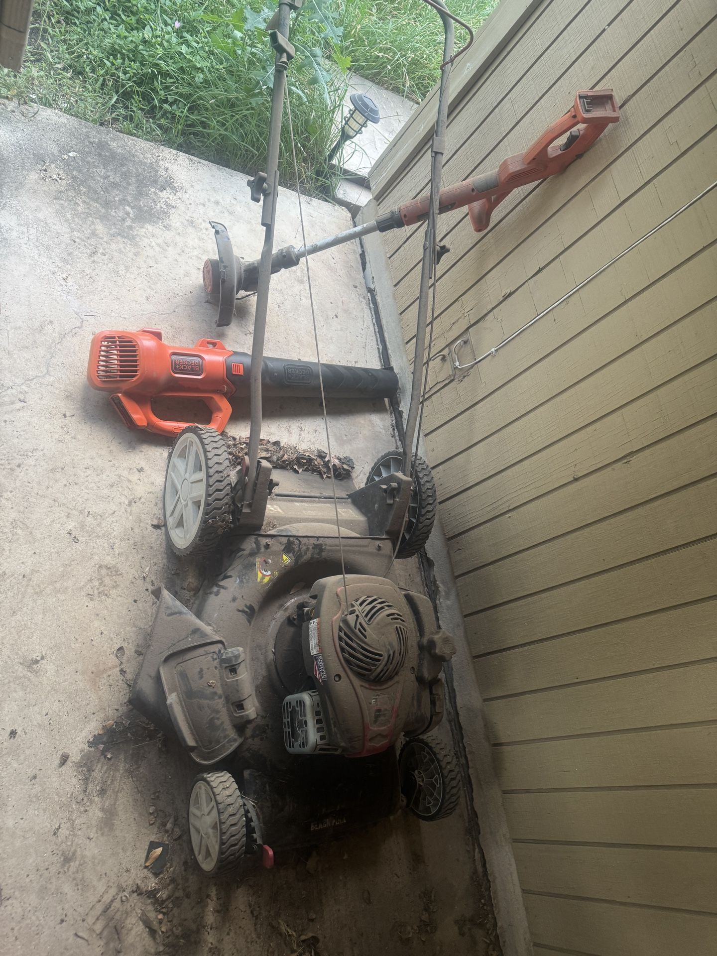 Lawn Mower/ Weed Wacker/ Leaf Blower