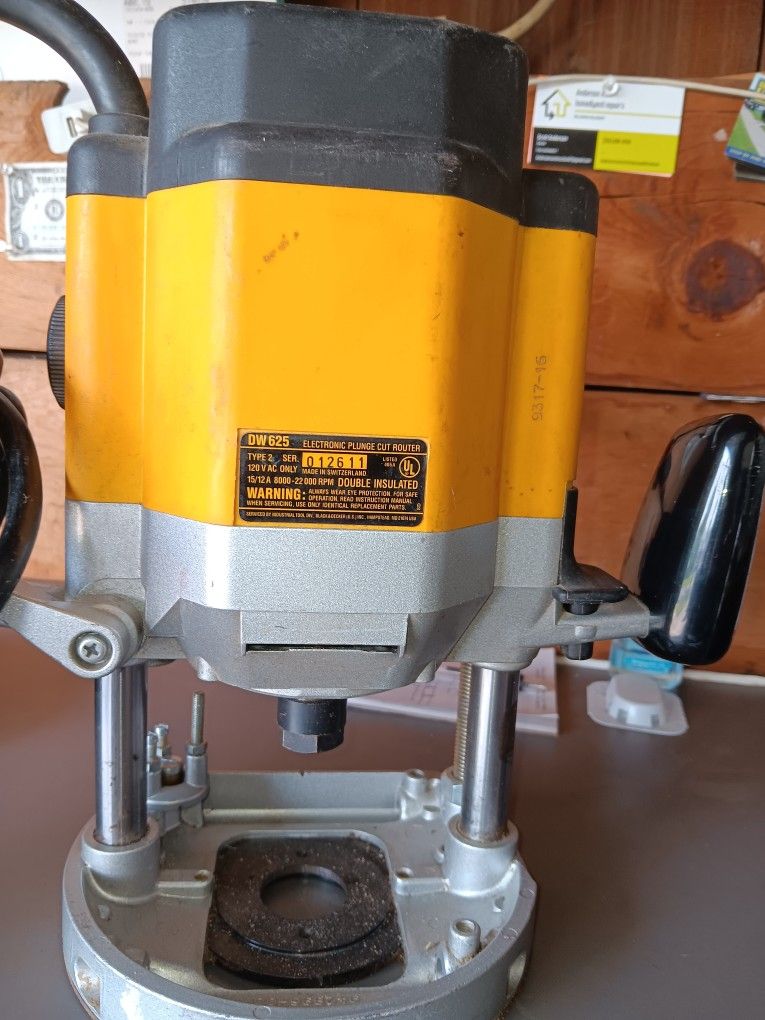 Dewalt variable speed plunge router