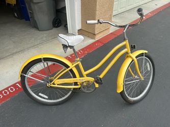 Girls 24” Phat Girls beach cruiser
