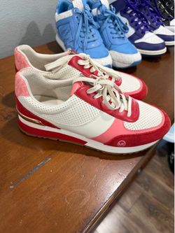 Michael kors woman’s sneakers size 8