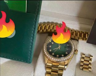 Luxury Mens Watch in Box 🗃️ Excellent Condition 300$ Woodbridge Nj 08861