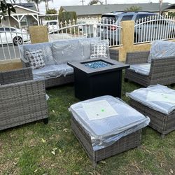Patio Furniture Set Outdoor New In The Box
