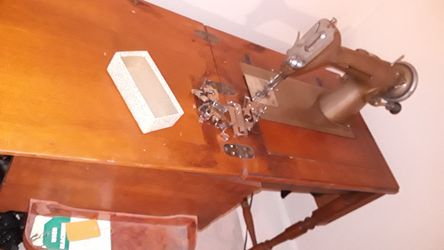 Singer sewing machine