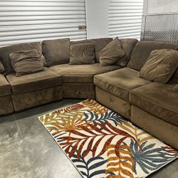 6PC  BROWN MODULAR SECTIONAL COUCH W/ 