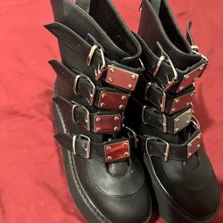 demonias boots