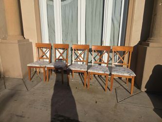 Dinning wooden chairs all the 5 seats for $65