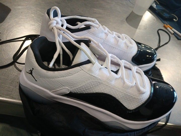 Jordans Size8.5