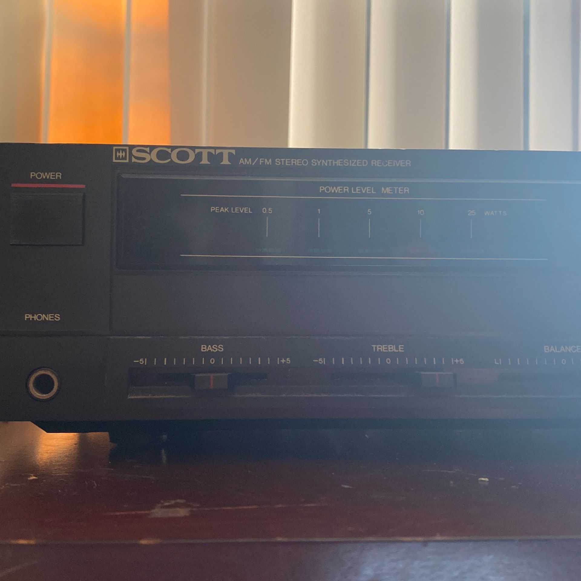 SCOTT RS 250, Am/Fm Stereo Synthesized Receiver