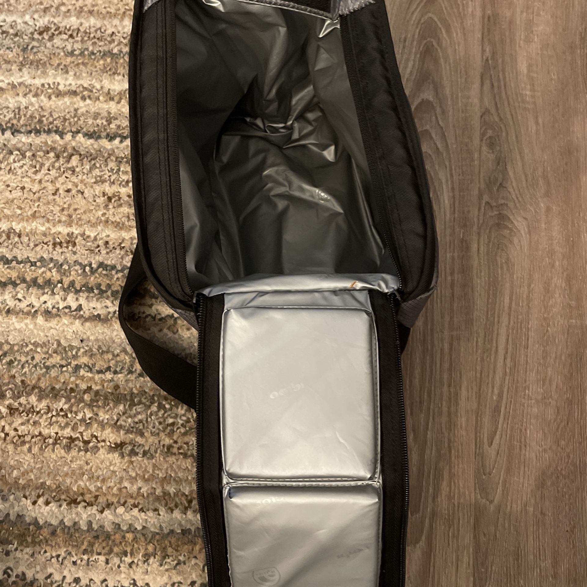 Igloo Soft Cooler - Canada Dry Edition