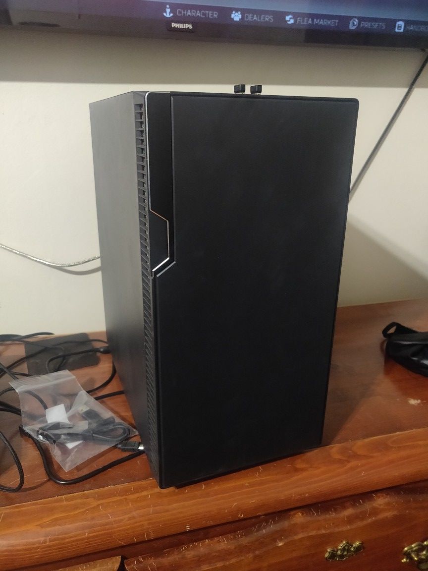 Custom Gaming PC (AMD Quad Core, 8 GB RAM, RX 570)