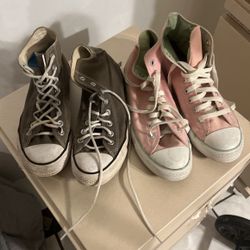 2 Pairs Converse Size 8 In Men’s 10 In Women’s