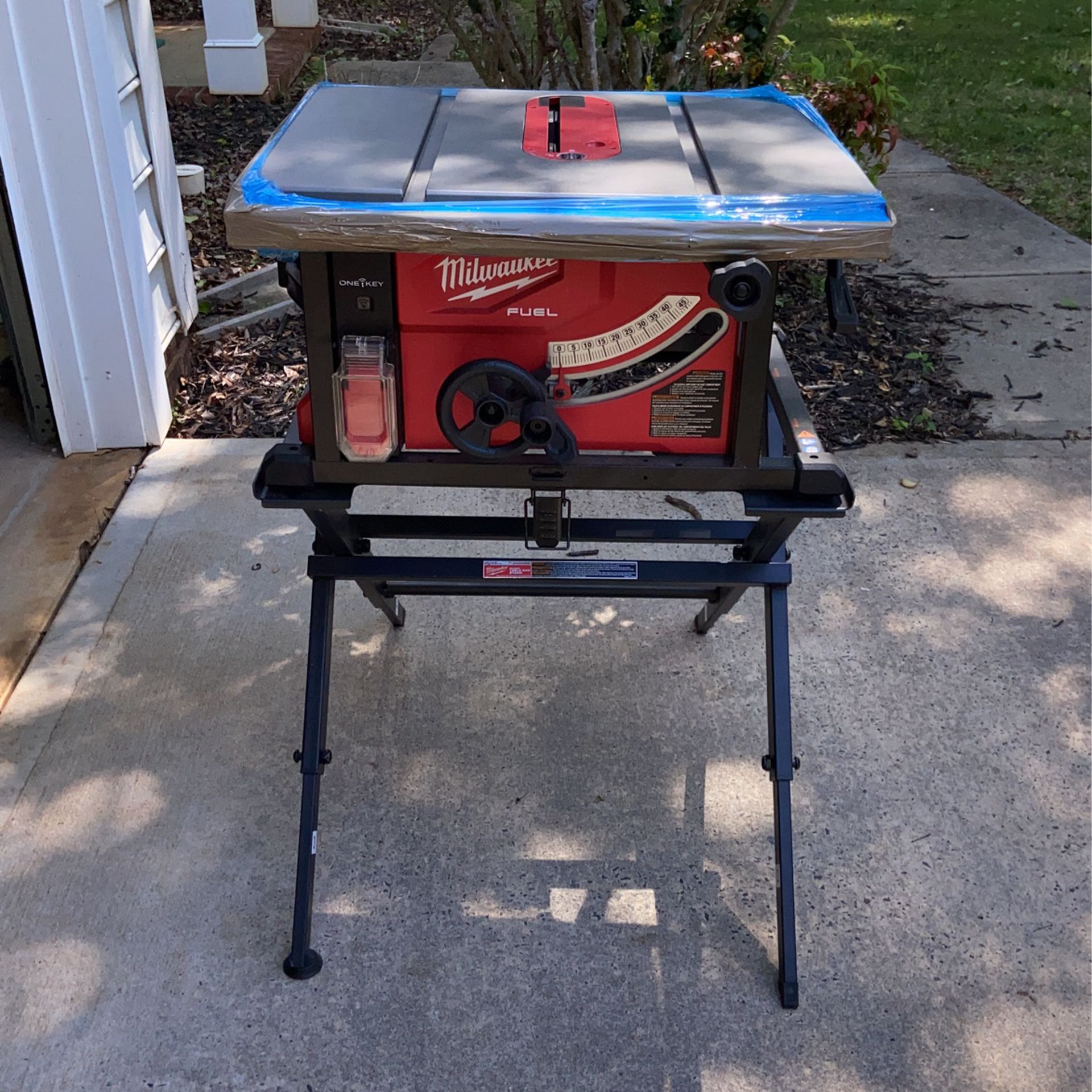 M18 Fuel Table Saw W/Stand 