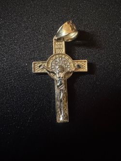 Jesus cross pendant