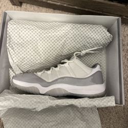 Jordan 11 Low Cement Grey