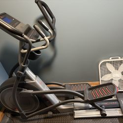 Free Motion Elliptical 
