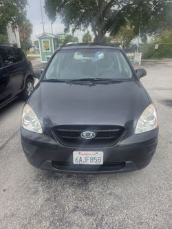 2007 KIA Rondo