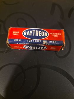 Raytheon Vintage Radio Television Tube