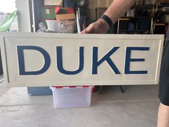 Duke Sign